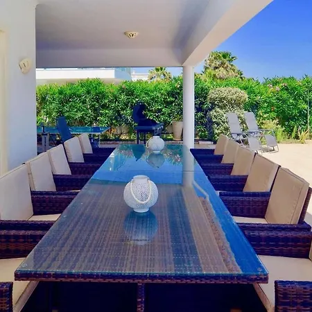 Zinha Villa