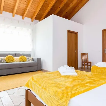 Zinha Villa *